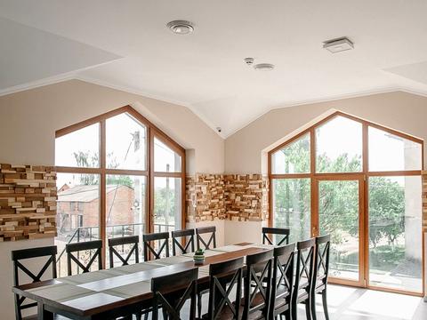 коммерческая по адресу Грушевського, 14Б