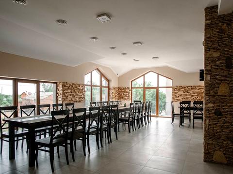 коммерческая по адресу Грушевського, 14Б