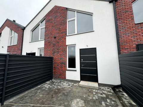 будинок за адресою Богатирська вул.