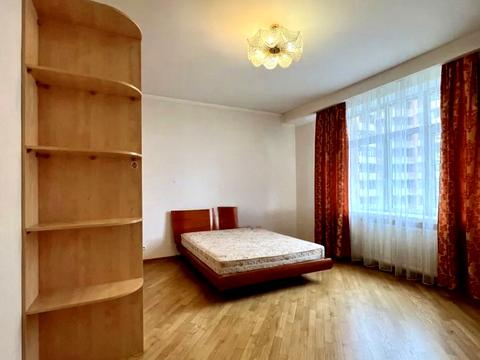 квартира за адресою Лесі Українки бульв., 7-Б