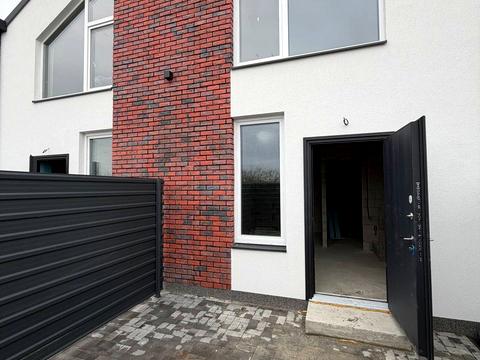 будинок за адресою Богатирська вул.