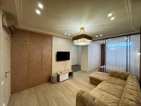 квартира за адресою Юнацька вул., 17