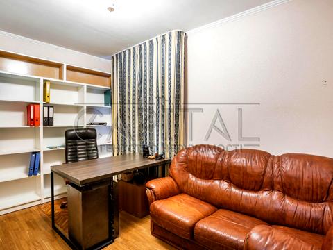 будинок за адресою Лобановського вул., 1