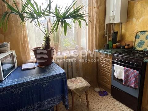 квартира за адресою Катерини Білокур вул., 1