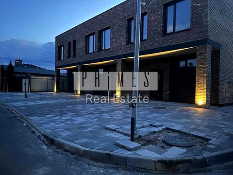 будинок за адресою Центральна вул.