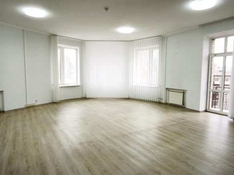 комерційна за адресою Олеся Гончара вул., 73