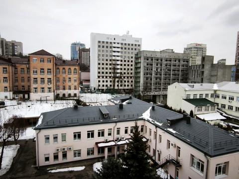 комерційна за адресою Олеся Гончара вул., 73