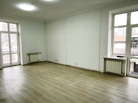 комерційна за адресою Олеся Гончара вул., 73