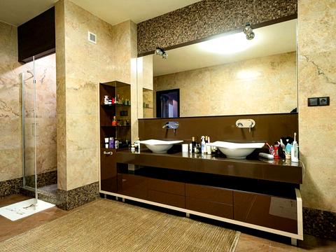 будинок за адресою Нова вул.