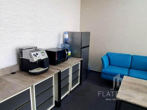 комерційна за адресою Євгена Коновальця вул. (Щорса), 36-Б