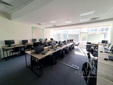 комерційна за адресою Євгена Коновальця вул. (Щорса), 36-Б