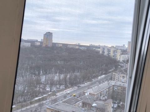 квартира за адресою Рея Бредбері вул., 2