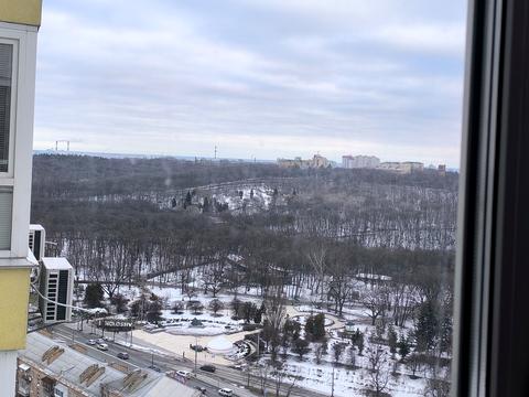 квартира за адресою Рея Бредбері вул., 2