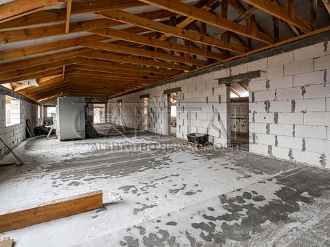 комерційна за адресою Колгоспна, 4