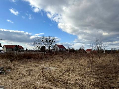 ділянка за адресою Володимира Івасюка вул., 2