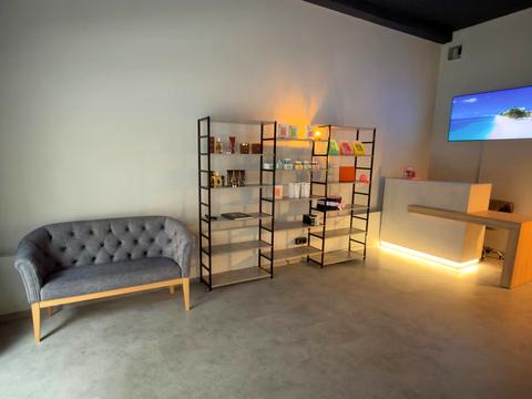 комерційна за адресою Михайла Максимовича вул. (Онуфрія Трутенка), 26-Г