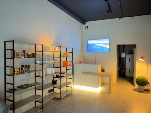 комерційна за адресою Михайла Максимовича вул. (Онуфрія Трутенка), 26-Г