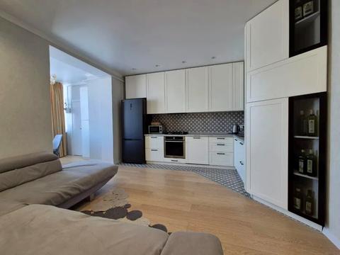 квартира за адресою Абрикосова вул., 1-Б