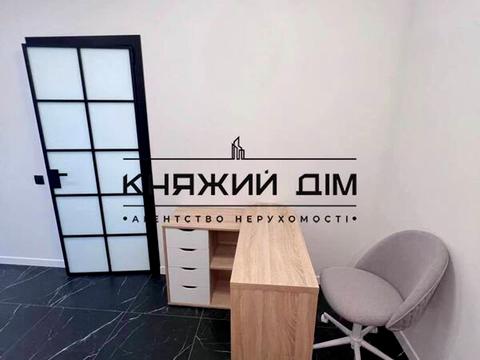 квартира за адресою Зарічна вул., 6