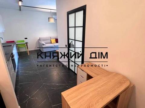 квартира за адресою Зарічна вул., 6