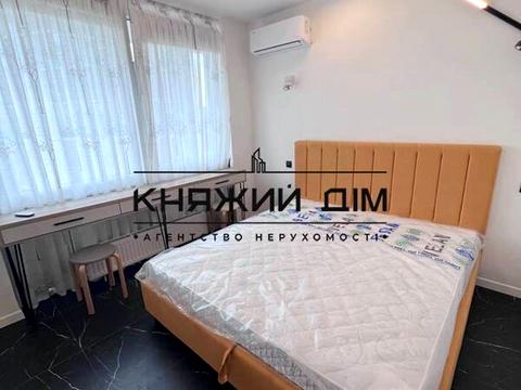 квартира за адресою Зарічна вул., 6