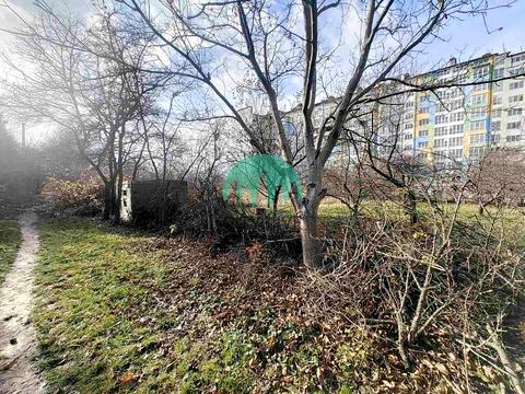 участок по адресу Владимира Ивасюка ул., 19