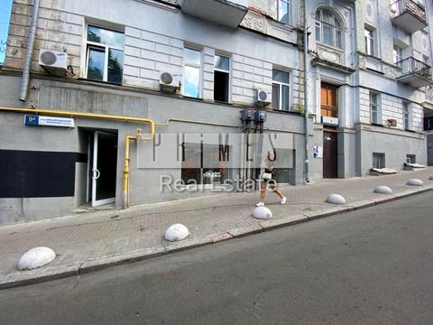 комерційна за адресою Михайлівський пров., 9-А