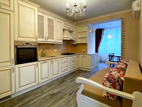 квартира по адресу Андрія Малишка ул. (Льва Толстого), 94