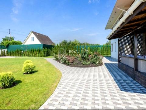 будинок за адресою Центральна, 1