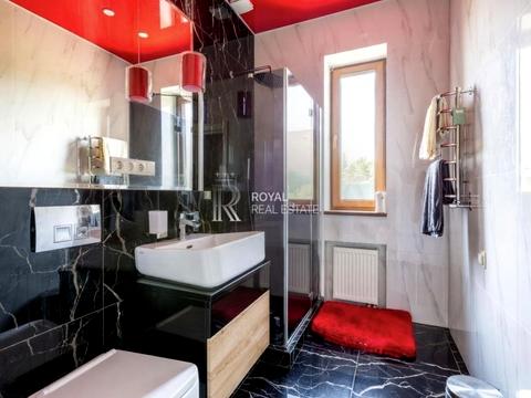 будинок за адресою Центральна, 1