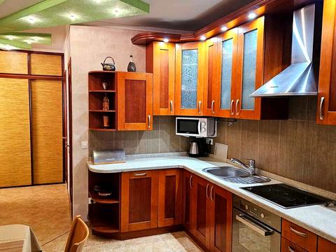 квартира за адресою Машинобудівна вул., 21