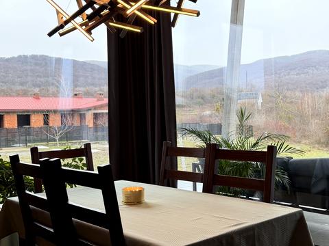 будинок за адресою с. Гута, Центральна