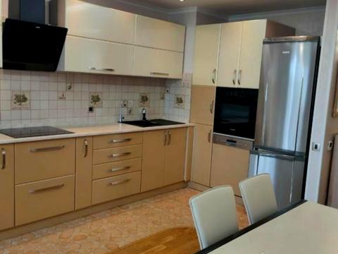 квартира за адресою Голосіївський просп. (40-річчя Жовтня), 62