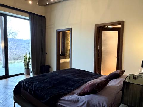 будинок за адресою с. Гута, Центральна