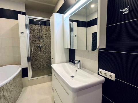 квартира за адресою Нагірна вул., 19с