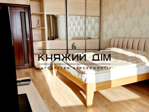 квартира за адресою Київ, Ревуцького вул., 7-В