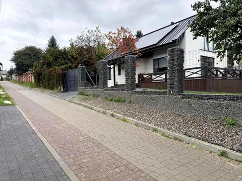 будинок за адресою Симоненка