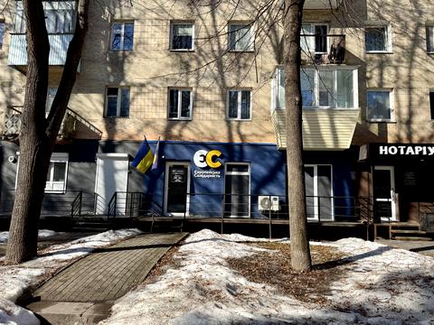 комерційна за адресою Директорії вул., 4