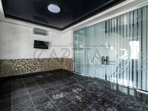 комерційна за адресою Івана Мазепи вул. (Січневого Повстання), 3