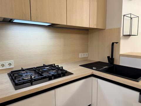 квартира за адресою Степана Бандери вул., 77-Б