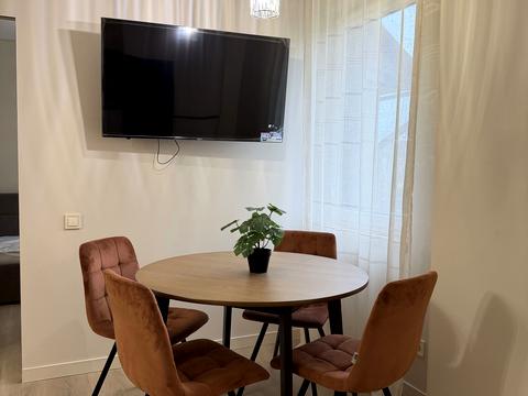 квартира за адресою Степана Бандери вул., 77-Б