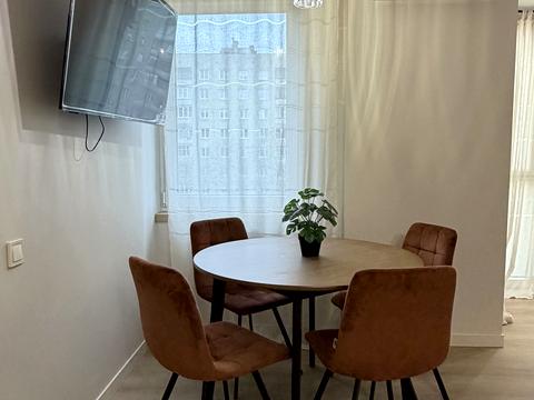 квартира за адресою Степана Бандери вул., 77-Б