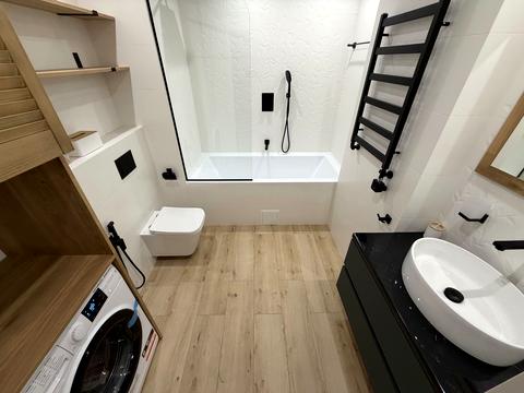 квартира за адресою Степана Бандери вул., 77-Б