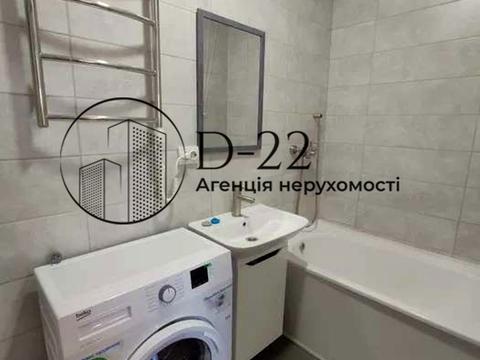 квартира за адресою Залізнична вул., 1