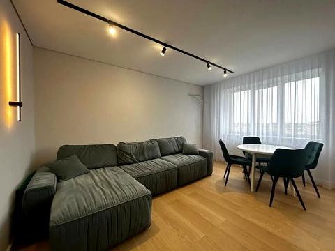 квартира за адресою Володимира Івасюка вул., 10