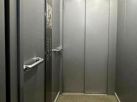 квартира за адресою Володимира Івасюка вул., 10