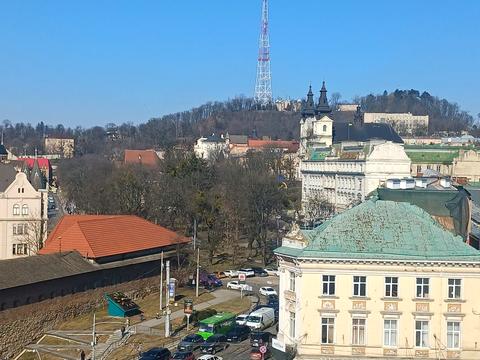 коммерческая по адресу Площа Митна, 6