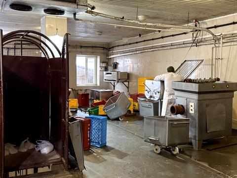 комерційна за адресою с. Тучин, Освіти, 4