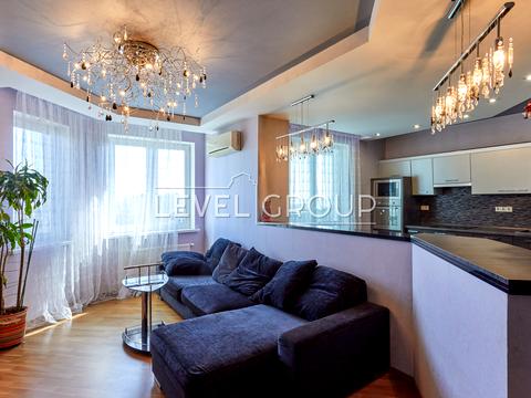 квартира за адресою Любомира Гузара просп. (Космонавта Комарова), 26