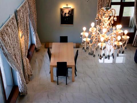 будинок за адресою вишнева, 6